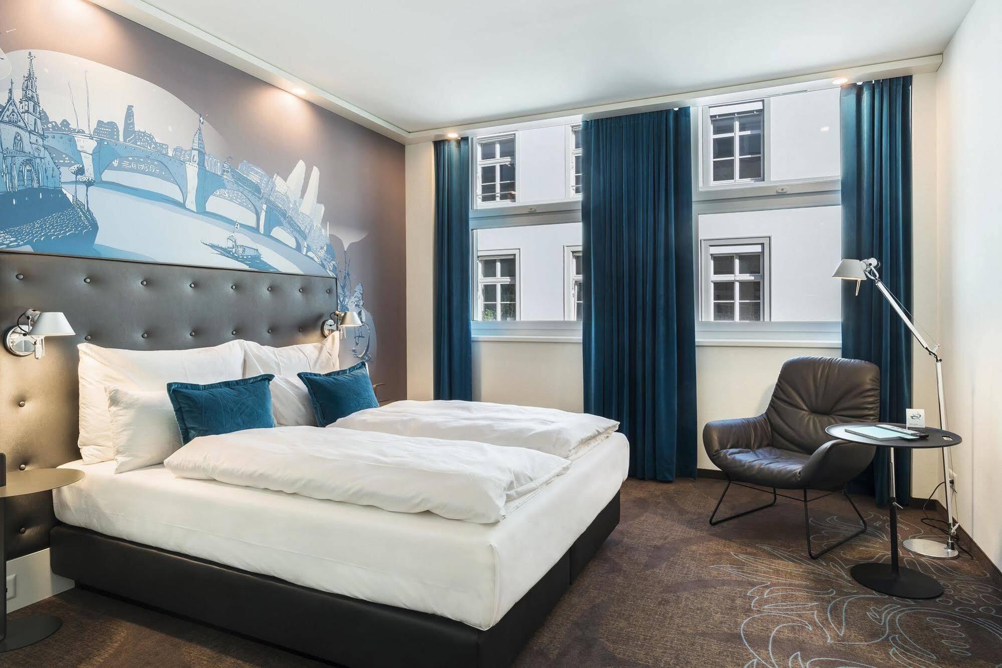 Motel One Basel Exterior photo